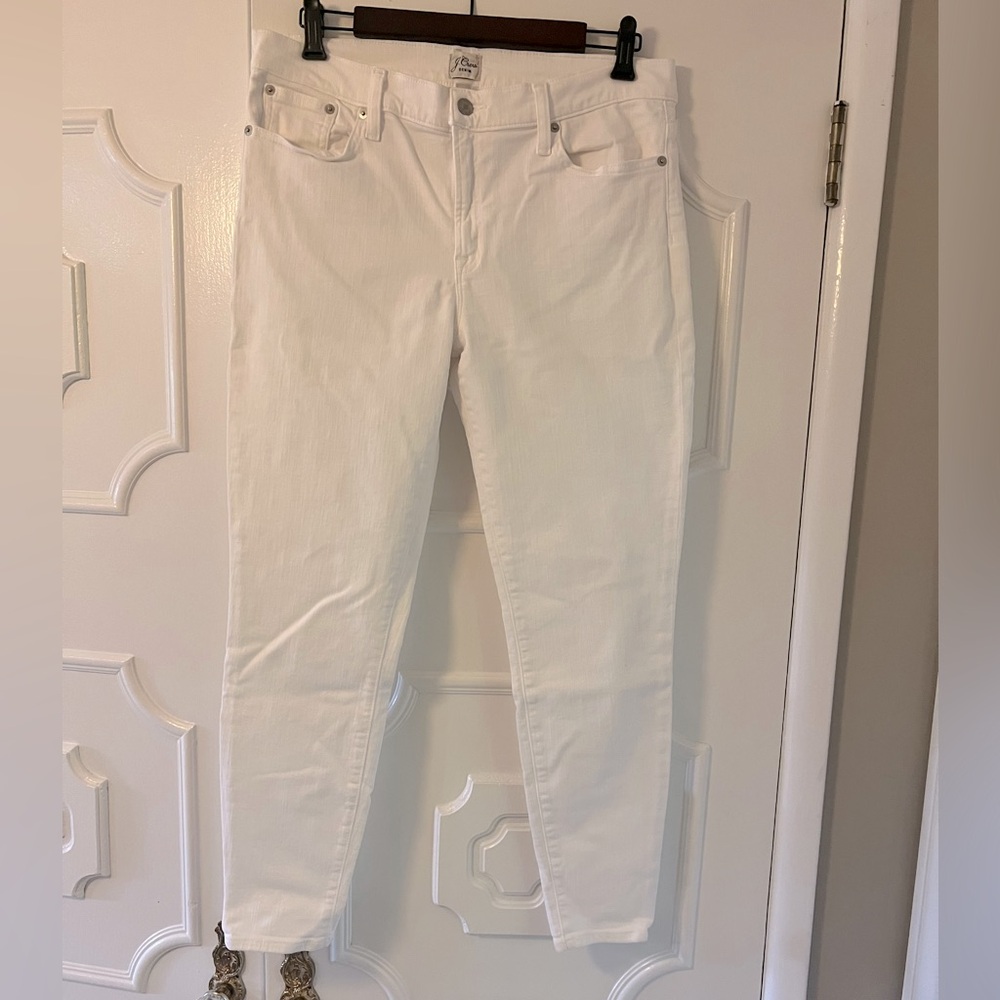JCrew white toothpick jeans. Size 32.